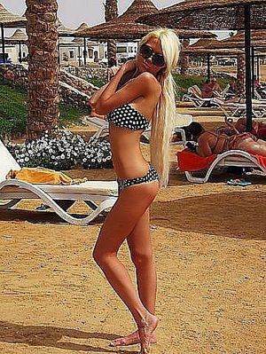 Photo of Marianne (30), adult profile in California