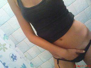 Adult dating profile photo of Adalynn (28) in California