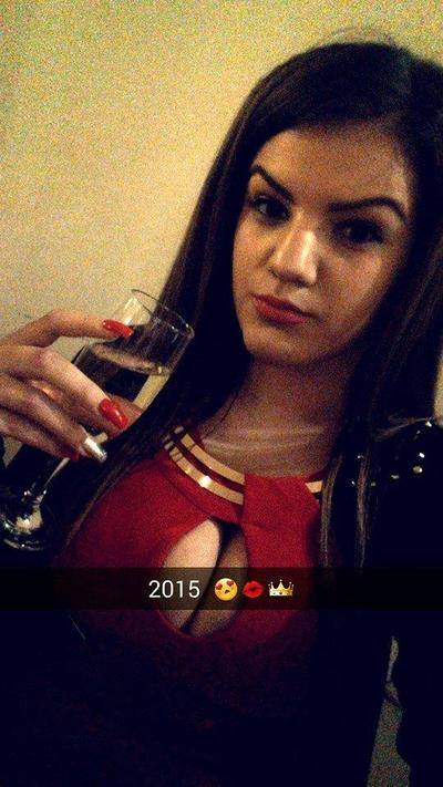 Yoselin (25) in Florida | No-Strings Adult Dating