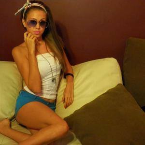 Alejandra (26) in Ohio | No-Strings Adult Dating