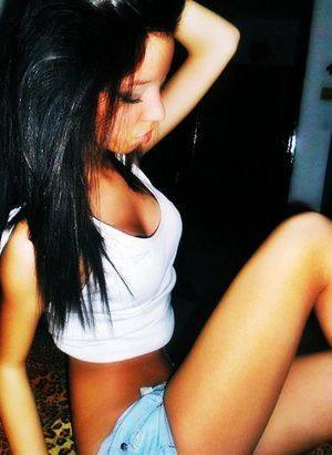 Meet Nia (21) from North Carolina | NSA Casual Encounters