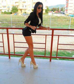 Maya (27) in Cincinnati, OH, adult profile photo