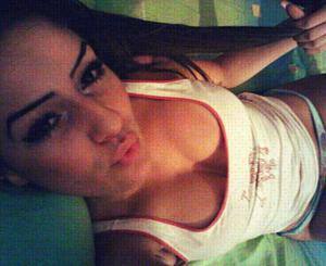 Denise (18) in Texas | No-Strings Adult Dating