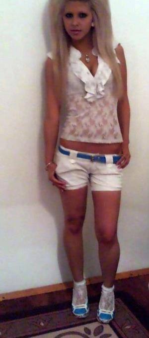 Connect with Dana (24) | California NSA Hookups