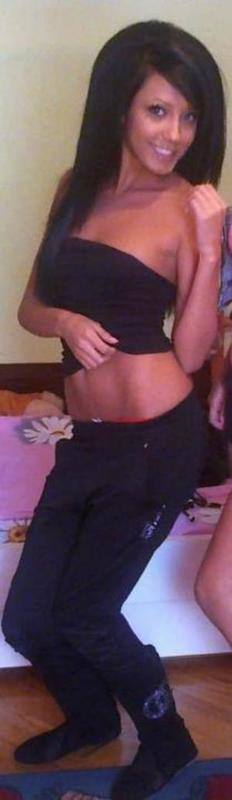 Hana, 30, Quebec | No Commitment Dating Profile