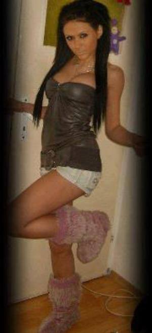 Brynn (27) in Pennsylvania | No-Strings Adult Dating