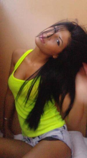 Connect with Carla (28) | Quebec NSA Hookups