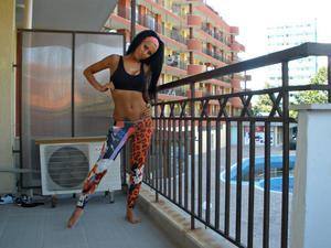 Laurie, 26, Quebec | No Commitment Dating Profile