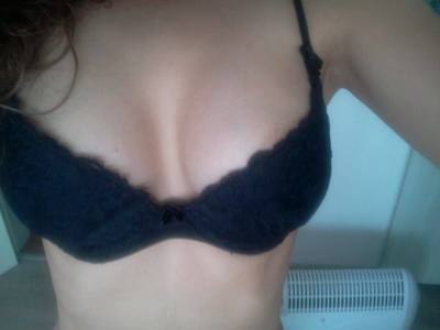 Meet Kellie (29) from California | NSA Casual Encounters