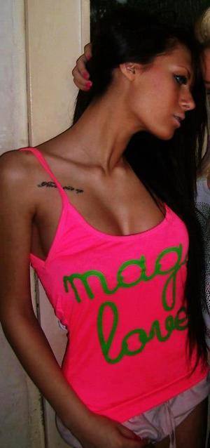 Larissa (24) in North Carolina | No-Strings Adult Dating