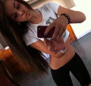 Meet Myra (28) from New York | NSA Casual Encounters