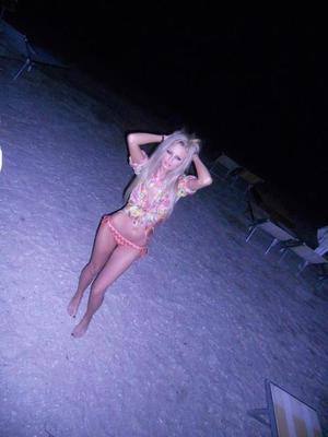 Paige, 18, New York | No Commitment Dating Profile