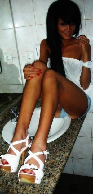 Alondra, 30, Ohio | No Commitment Dating Profile