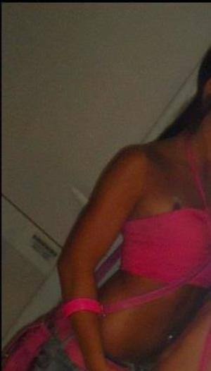 Ariana, 23, Georgia | No Commitment Dating Profile