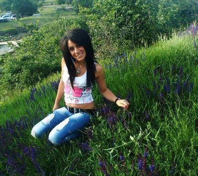 Lauren (20) in Ontario | No-Strings Adult Dating