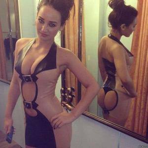 Ellen (23) in Washington | No-Strings Adult Dating