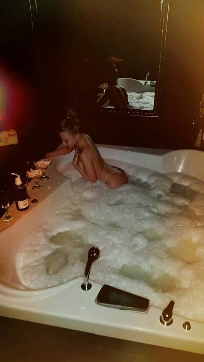 Connect with Lynn (19) | Pennsylvania NSA Hookups