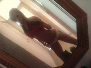 Ashlee (22) in New York | No-Strings Adult Dating