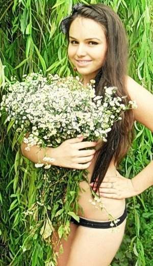 Local profile photo of Kiara, 20, in Port Orange, FL