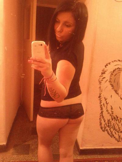 Meet local singles like Ashton from Utah who want to fuck tonight