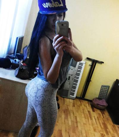 Looking for local cheaters? Take Vashti from Saddle River, New Jersey home with you