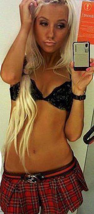 Eliana from Tell City, Indiana is looking for adult webcam chat