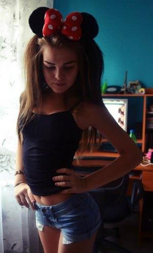 Lauren from California is looking for adult webcam chat