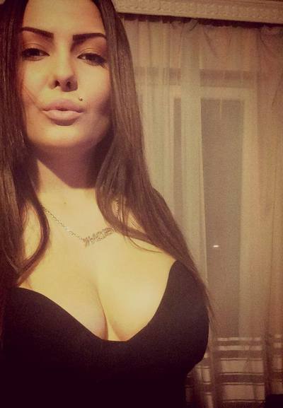 Looking for local cheaters? Take Maggie from Pennsylvania home with you