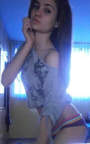 Looking for girls down to fuck? Clarissa from Virginia is your girl