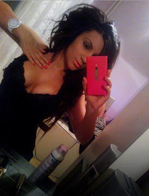 Looking for local cheaters? Take Lauren from Texas home with you