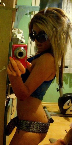 Sharee from  is looking for adult webcam chat