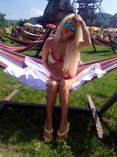 Michaela from Hawaii is looking for adult webcam chat