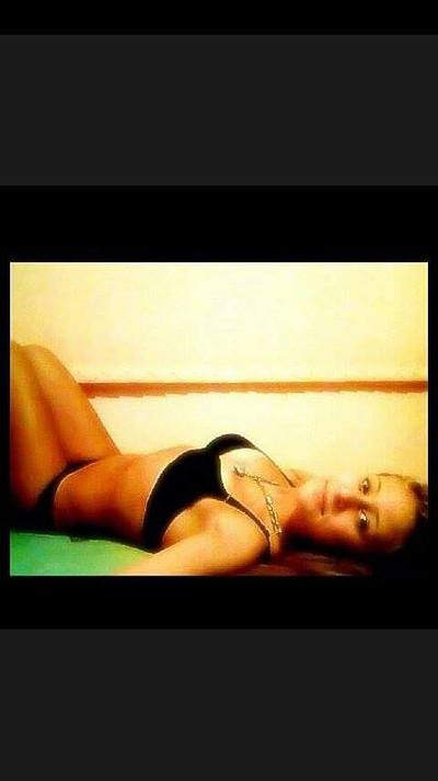Tashina from Guthrie, Oklahoma is looking for adult webcam chat
