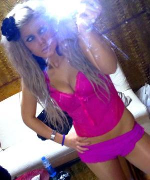 Meet local singles like Lola from Illinois who want to fuck tonight