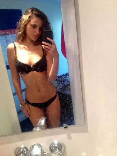 Janella from Inverness Highlands South, Florida is looking for adult webcam chat