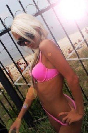 Shelia from Richland, Mississippi is looking for adult webcam chat