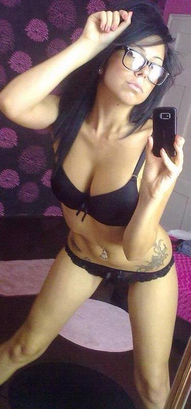 Nyla from Cass City, Michigan is looking for adult webcam chat