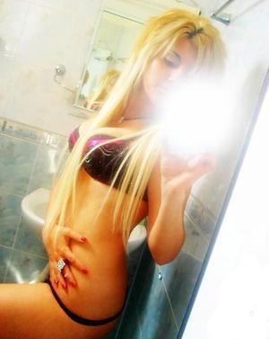 Kaya is a cheater looking for a guy like you!