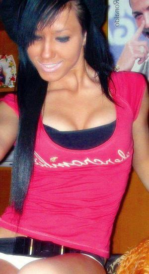 Finding a fuck buddy like Alana from Illinois has never been easier
