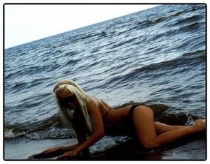 Alessandra from Texas is DTF, are you?