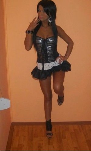 Escorts like Vivian are down to fuck you now!