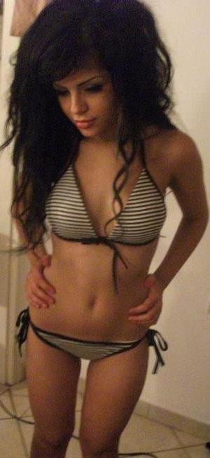 Finding a fuck buddy like Carolina from California has never been easier