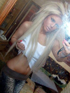 Brenda is a cheater looking for a guy like you!