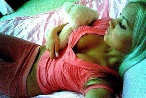 Shirley from New York is interested in nsa sex with a nice, young man