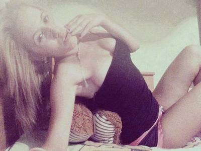 Meet local singles like Sydney from Pennsylvania who want to fuck tonight