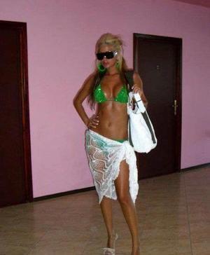 Mackenzie from Minnesota is looking for adult webcam chat