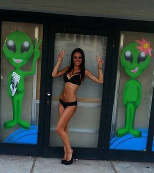 Alanna is a cheater looking for a guy like you!