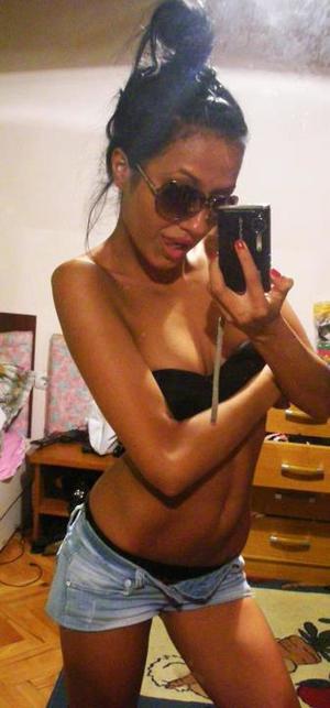 Escorts like Marianna are down to fuck you now!