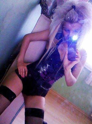 Looking for local cheaters? Take Alicia from New York home with you