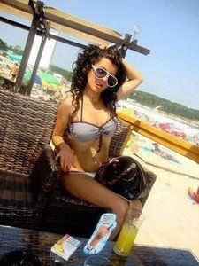 Kiara from North Dakota is looking for adult webcam chat